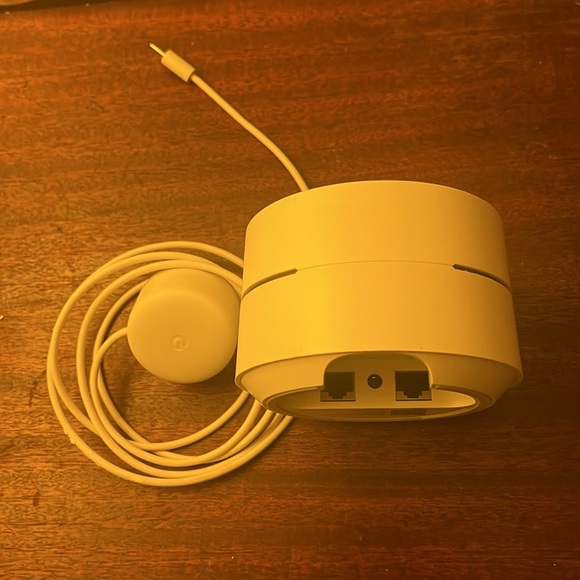 Google WiFi Mesh Router Gen 1 - Picture 3 of 3